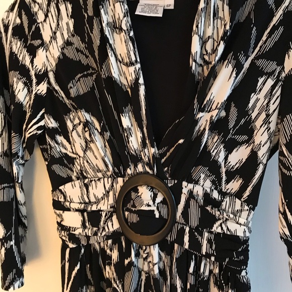 Maggie London black & white floral dress - Picture 2 of 8